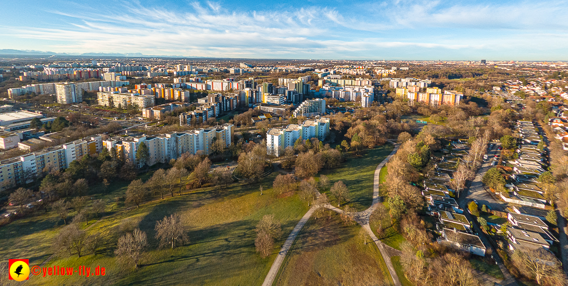 16.01.2023 - Luftbilder vom Marx-Zentrum und Gartenstadt Trudering